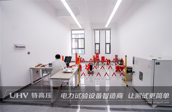 微機繼電保護測試儀系列產(chǎn)品介紹(圖2) 微機繼電保護測試儀系列產(chǎn)品介紹(圖2)